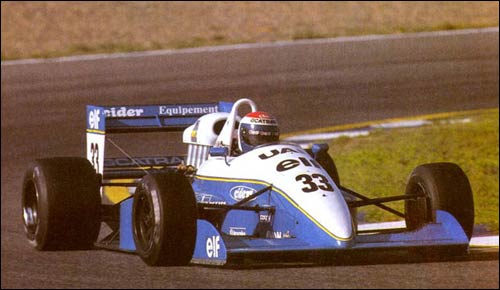 Эрик Бернар на пути к победе в гонке Формулы 3000. Херес, 1989 год