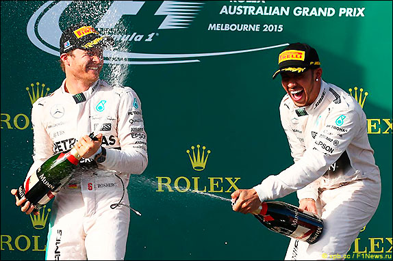 Подиум Гран При Австралии 2015. Нико Росберг и Льюис Хэмилтон.