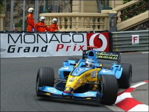 Ярно на пути к победе в Гран При Монако 2004 года