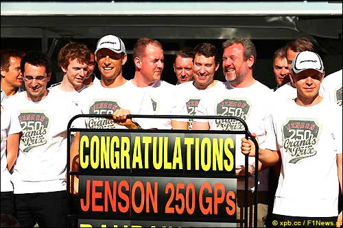 Дженсон Баттон отмечает свой 250-й Гран При