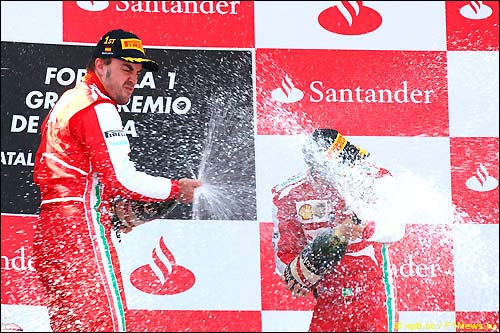 Подиум Гран При Испании 2013. Фернандо Алонсо и Фелипе Масса