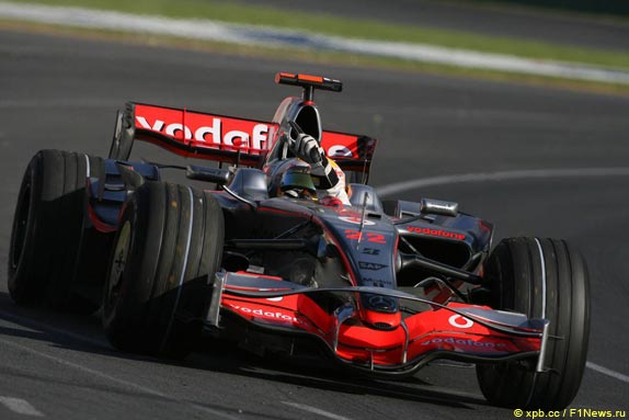 Льюис Хэмилтон выигрывает Гран При Австралии 2008 года