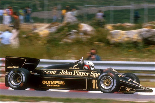 Элио де Анжелис за рулём Lotus 97T, 1985 год