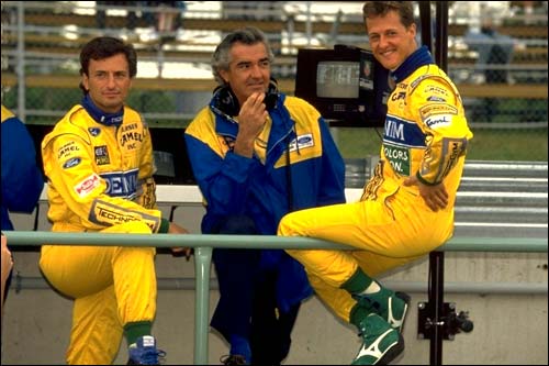 Риккардо Патрезе, Флавио Бриаторе и Михаэль Шумахер (все - Benetton) в 1993 году