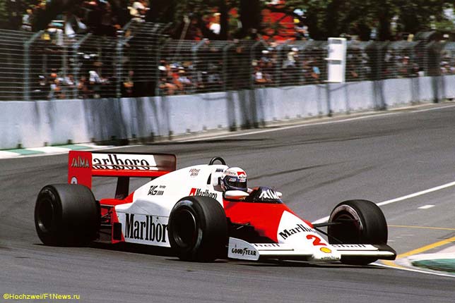 Ален Прост за рулём McLaren MP4/2B на трассе Гран При Австралии 1985 года