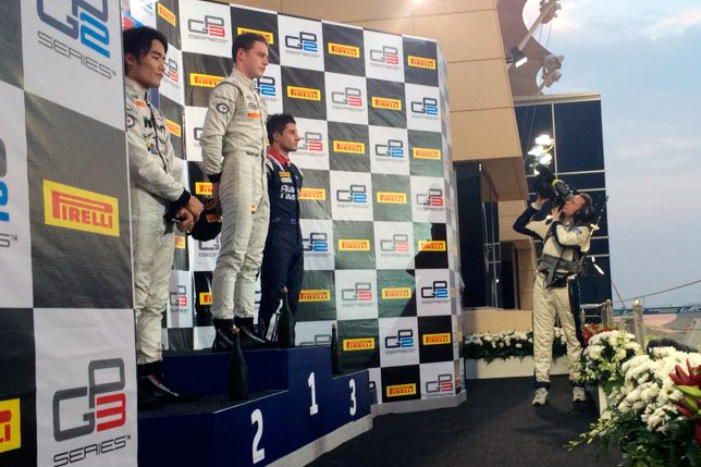 Подиум первой гонки в Бахрейне: Мацусита, Вандорн, Эванс