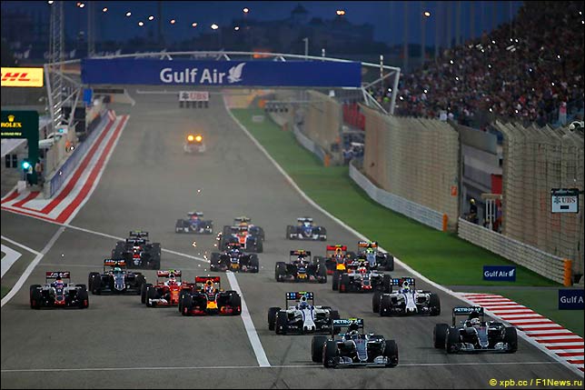 Старт Гран При Бахрейна 2016
