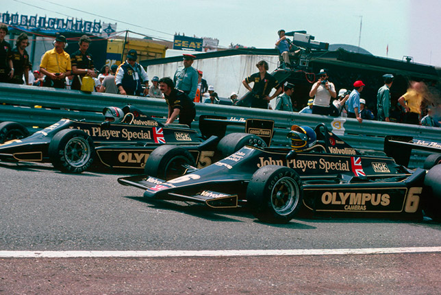 Марио Андретти и Ронни Петерсон на Lotus 79 в Испании