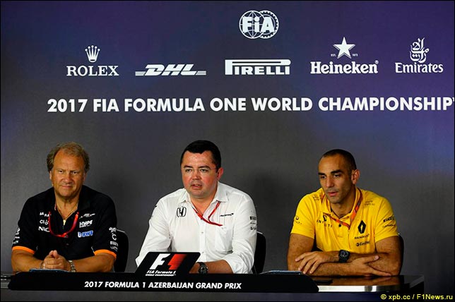 Первая пресс-конференция в пятницу. Эрик Булье (McLaren), Роберт Фернли (Force India), Сирил Абитебул (Renault)