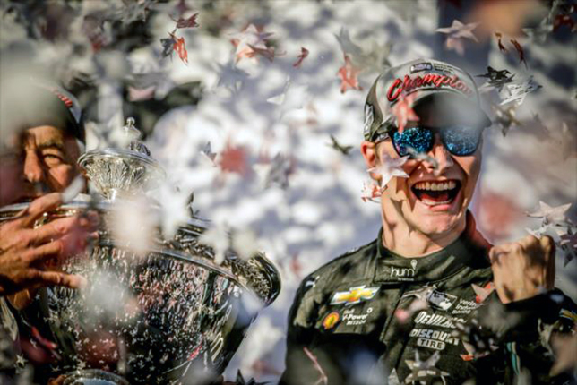 Джозеф Ньюгарден после завоевания титула чемпиона IndyCar 2017 года