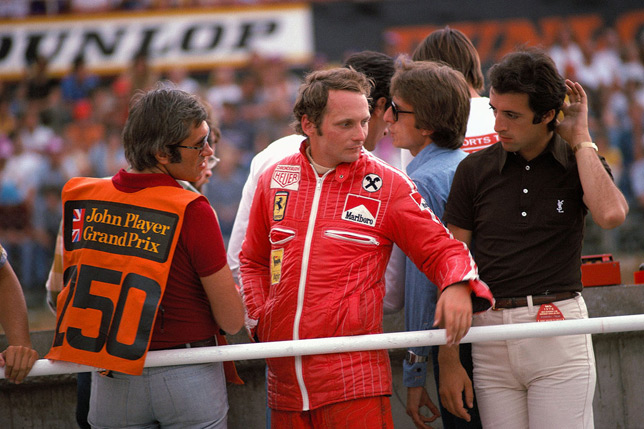 Ники Лауда, Лука ди Монтедземоло и Пьеро Феррари на Гран При Великобритании 1976 года