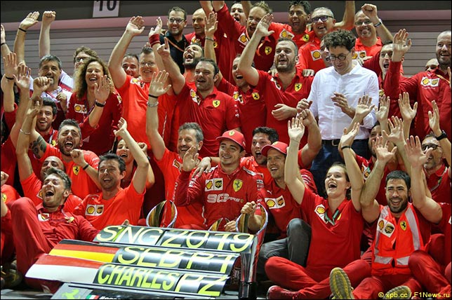 В Ferrari празднуют победный дубль