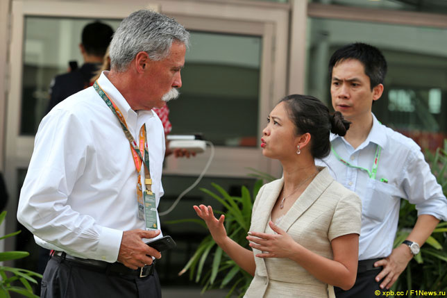 Чейз Кэри с промоутерами Гран При Вьетнама