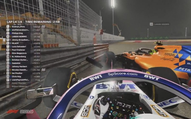 Один из эпизодов виртуальных баталий на трассах Формулы 1