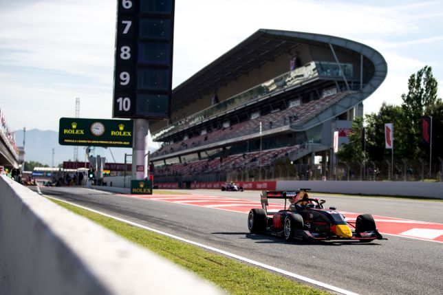 Тесты Формулы 3 в Барселоне