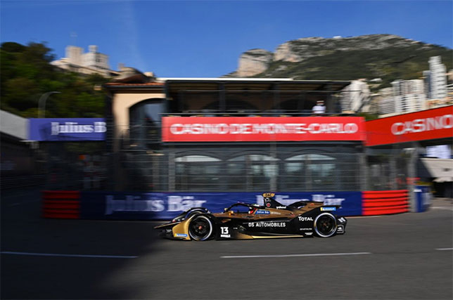 Антониу Феликс да Кошта на трассе в Монако, фото пресс-службы Формулы E