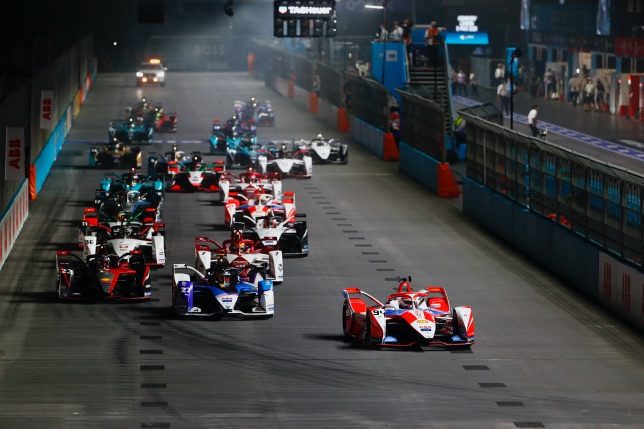 Cтарт гонки Формулы E в Лондоне, фото пресс-службы серии