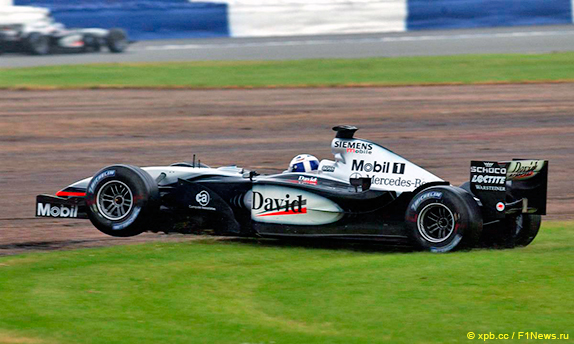 Вылет Дэвида Култхарда на Гран При Великобритании 2002 года