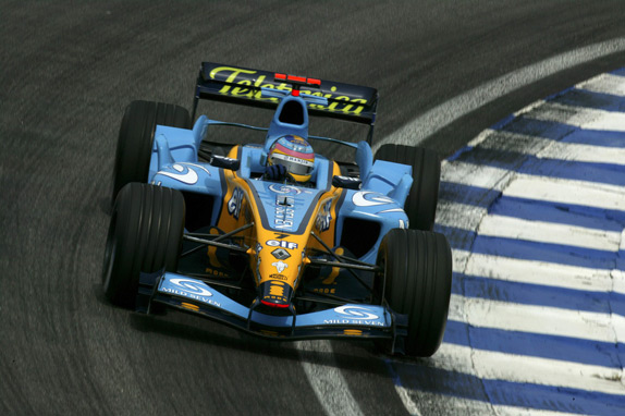 Фернандо Алонсо на Гран При Бразилии 2004 года
