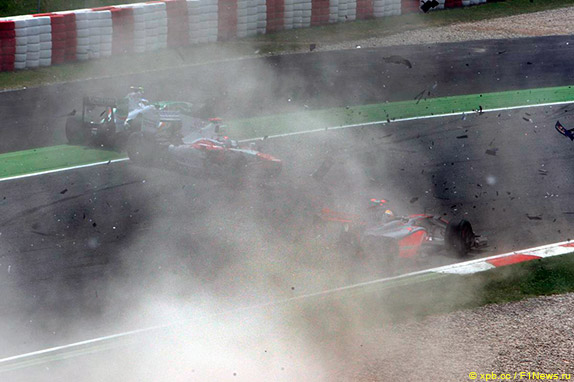 Авария Ярно Трулли на старте Гран При Испании 2009 года