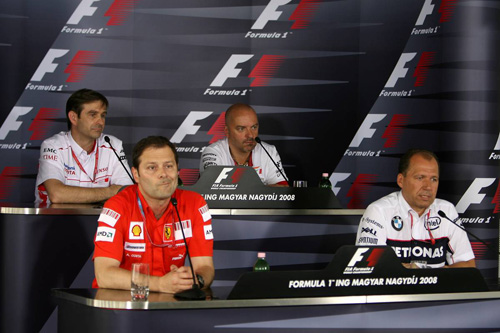 Слева направо: Паскаль Васселон (Toyota), Альдо Коста (Ferrari), Майк Гаскойн (Force India), Вилли Рампф (BMW Sauber) 