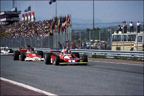 Борьба Ники Лауды и Джеймса Ханта за победу в Гран При Испании 1974 года