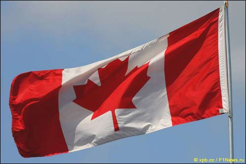 Флаг Канады на автодроме имени Жиля Вильнёва