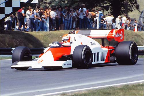 Победитель Гран При Великобритании 1984 года Ники Лауда 