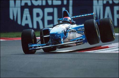 Победитель Гран При Италии 1995 года Джонни Херберт