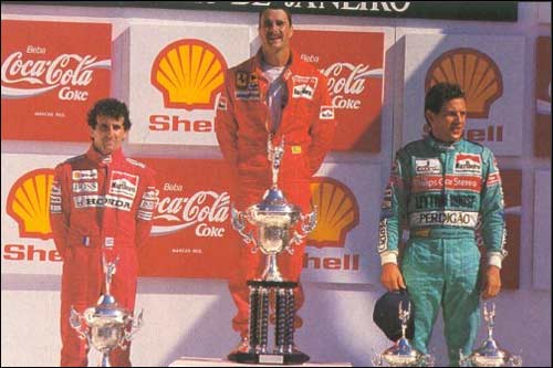 Ален Прост, Найджел Мэнселл и Маурисио Гужельмин на подиуме Гран При Бразилии 1989 года