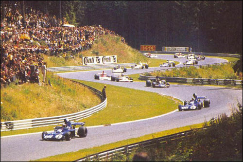 Пилоты Tyrrell Джеки Стюарт и Франсуа Север лидируют в дебюте Гран При Германии 1973 года
