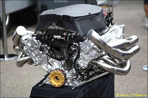 Двигатель Mercedes V8