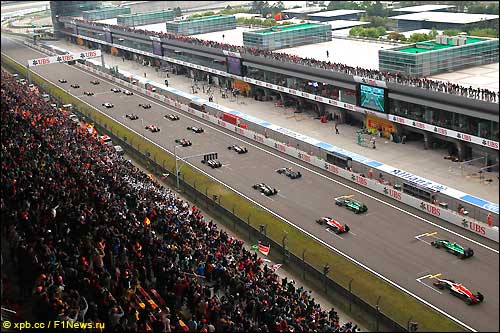 Старт Гран При Китая 2014