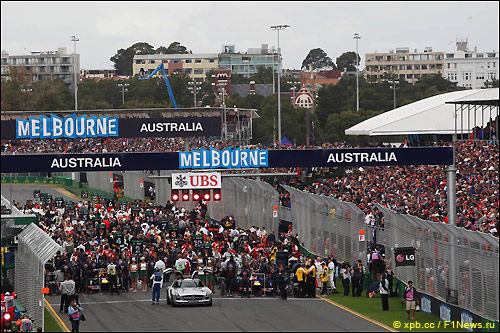 Предстартовая суета, Гран При Австралии 2013 года