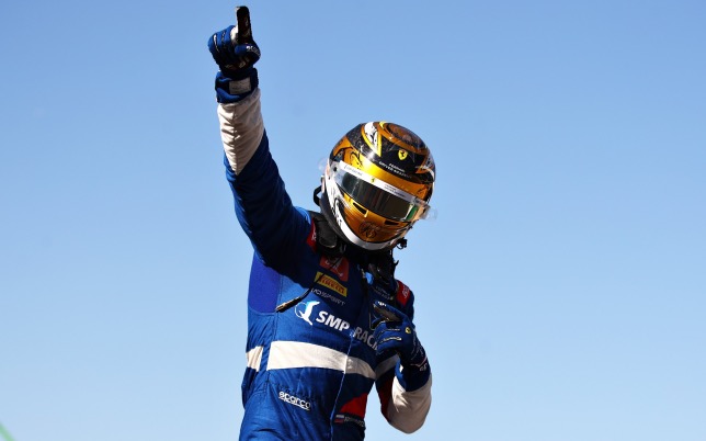Роберт Шварцман, победитель первого спринта в Сильверстоуне, фото пресс-службы Формулы 2