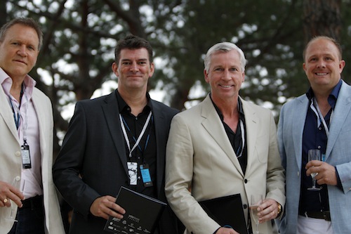 Друг Грэма Лоудона (на фото - второй слева) Алан Пардью (на фото - третий слева) - частый гость Marussia