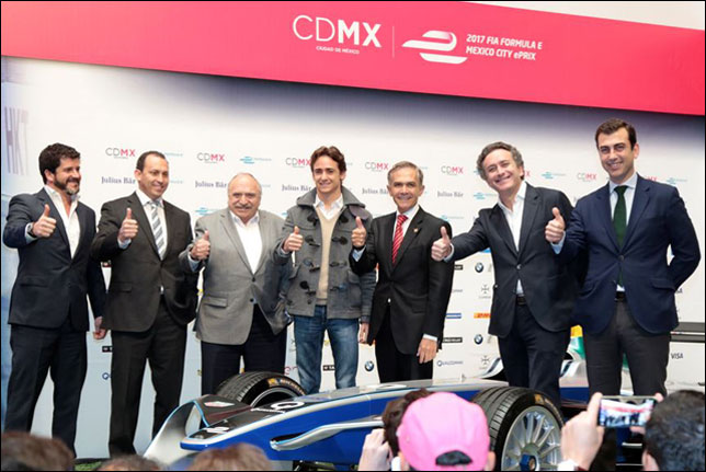 Эстебан Гутьеррес на презентации этапа Формулы E в Мексике