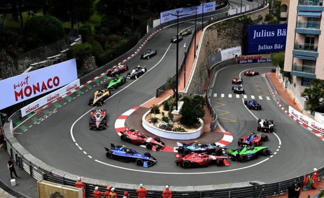 Один из эпизодов недавнего Monaco e-Prix, фото пресс-службы Формулы E