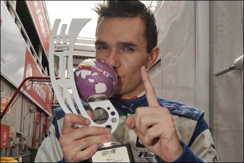 Михаил Алешин - чемпион Мировой серии Renault
