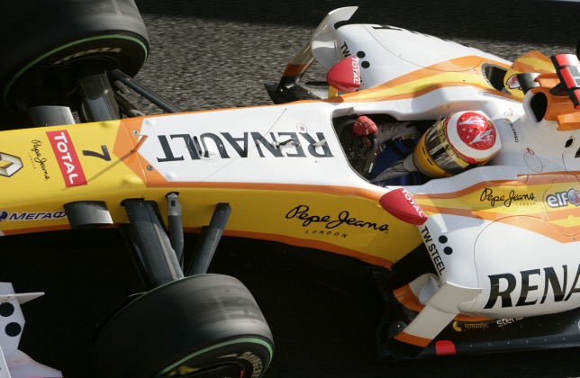 Последней гонкой, которую Фернандо Алонсо провёл за Renault, был Гран При Абу-Даби 2009 года