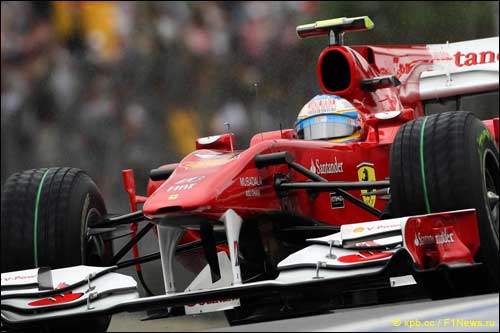 Фернандо Алонсо на квалификации Гран При Бразилии