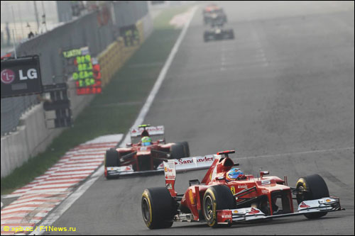Пилоты Ferrari на трассе Гран При Кореи