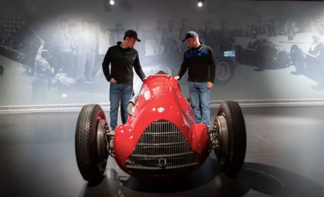 Гонщики Alfa Romeo в миланском Museo Historico, фото пресс-службы Alfa Romeo