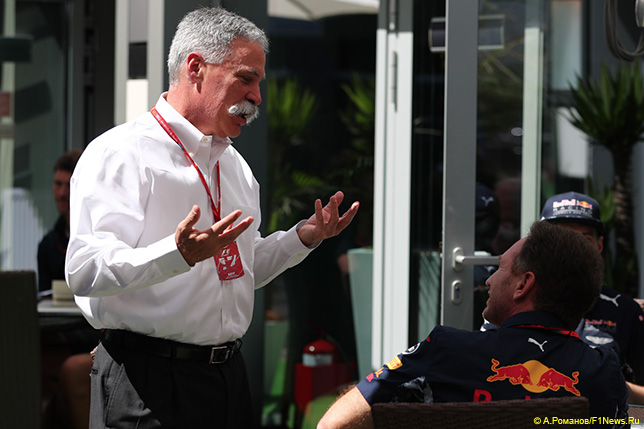Чейз Кэри, исполнительный директор Формулы 1 (справа) и Кристиан Хорнер, руководитель Red Bull Racing