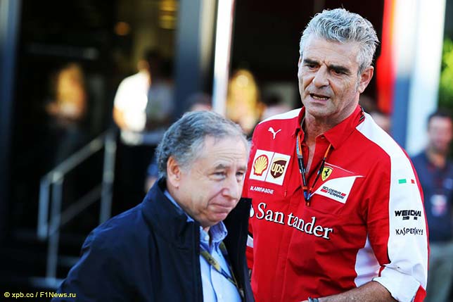 Жан Тодт, президент FIA, и Маурицио Арривабене, руководитель команды Ferrari