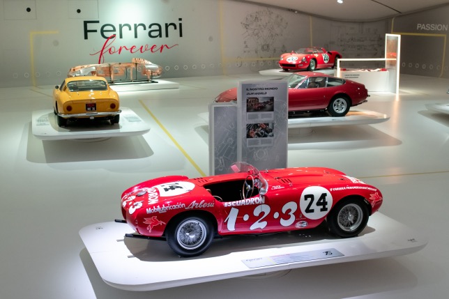 Выставка Ferrari Forever, фото пресс-службы компании