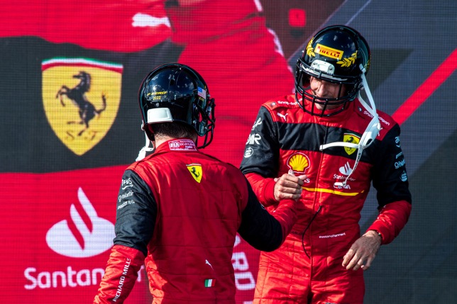 Гонщики Ferrari на подиуме Гран При Майами, фото пресс-службы Ferrari