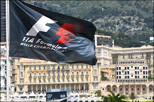 Флаг F1 в Монако