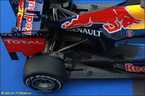 Задняя часть Red Bull RB8