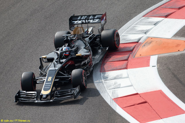 Роман Грожан за рулём машины Haas F1